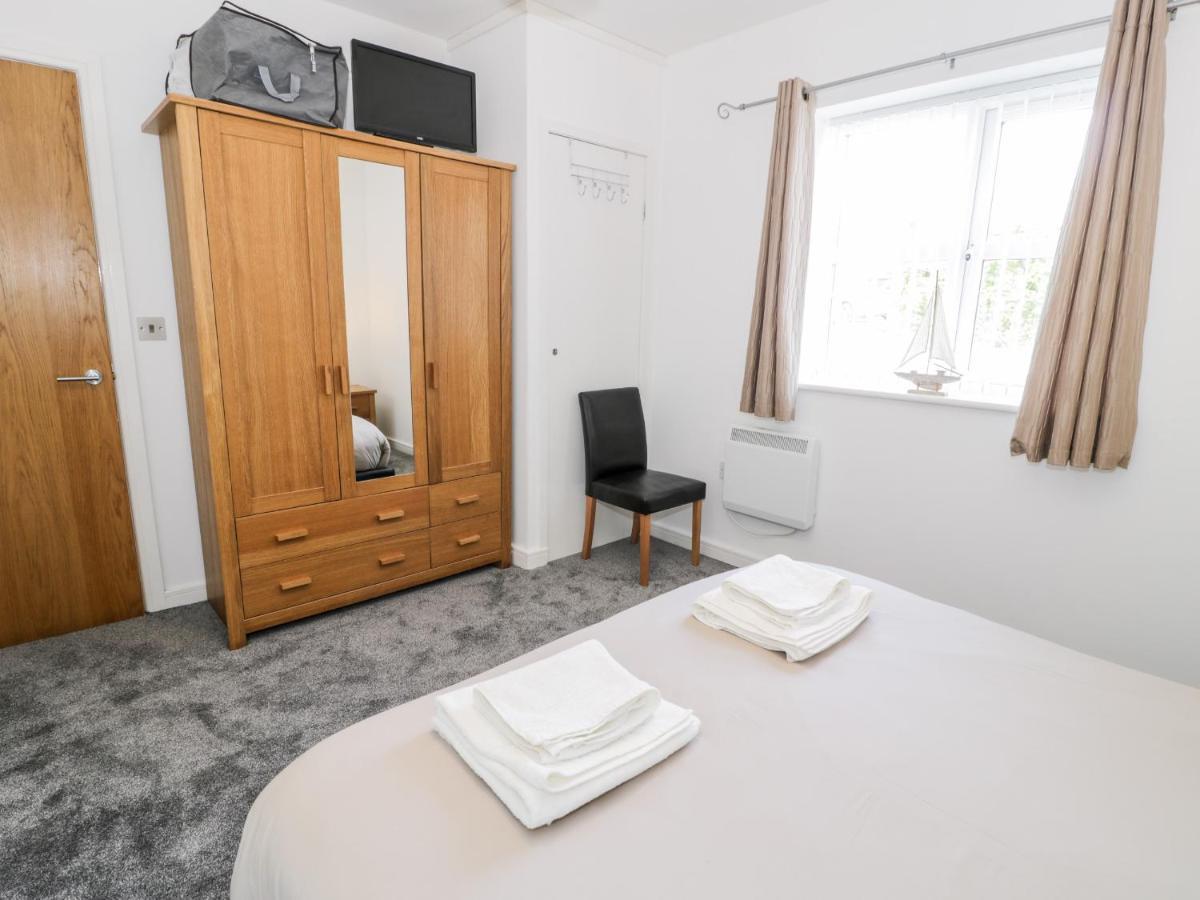 Apartamento Tides, Tyn-y-Gongl Benllech Exterior foto