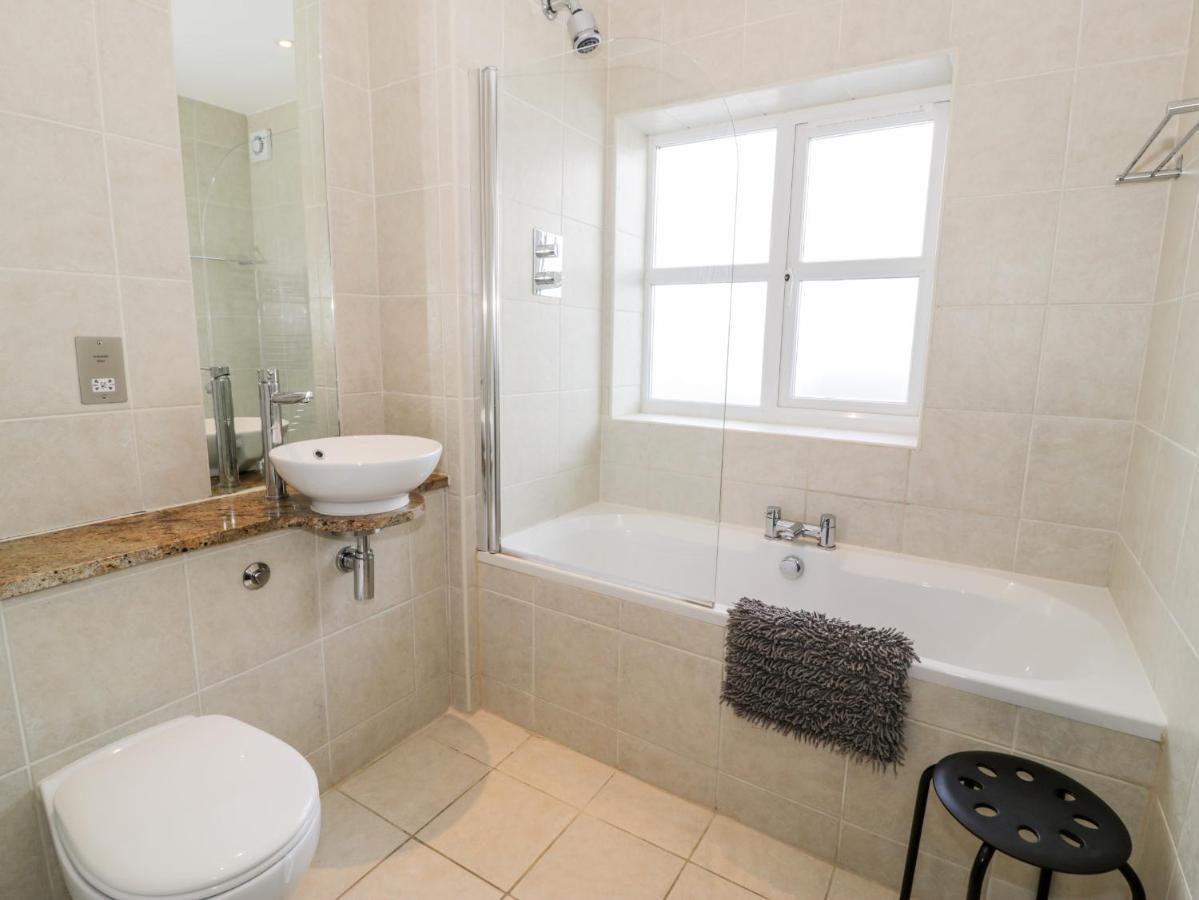 Apartamento Tides, Tyn-y-Gongl Benllech Exterior foto